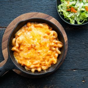 #5 *Végé* Mac and cheese à la courge (B,L,O) (barquette four)