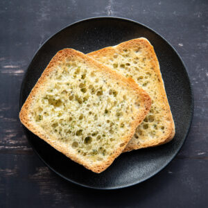 15. Focaccia à l’ail, idéal avec les cannellonis, les pappardelles et la soupe! - 1 unité