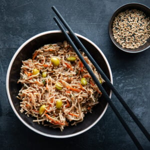 8. Salade de vermicelles à l’asiatique (Produits Taouk!)  - 2 ou 4 portions