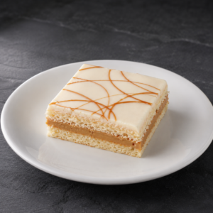 21. Gâteau au sucre à la crème (Michaud) morceau de 3”x4”