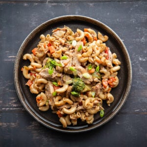 #3 Nouilles chinoises au poulet et à la sauce teriyaki (B,Ya,Sé)