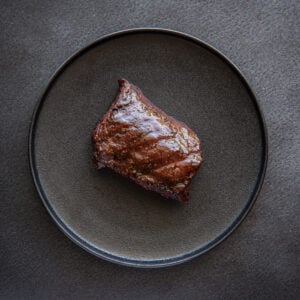 12. *BBQ!* Bavette de bœuf marinée (produit congelé au comptoir, décongelé en livraison) 200g - 1 unité