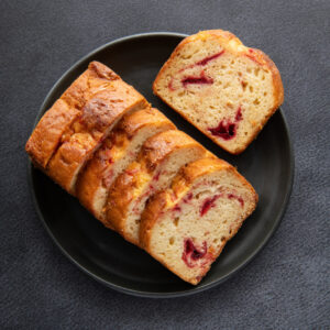 21. Gâteau quatre-quarts chocolat blanc et framboises - 1 unité ou 6 unités