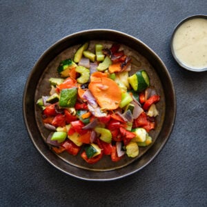 12. *BBQ!* Mélange de légumes à griller à la vinaigrette miel, lime et assaisonnements aux poivrons grillés - 400g