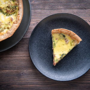 11. Quiche au brocoli et fromage en grains - 9” 2 à 4 personnes
