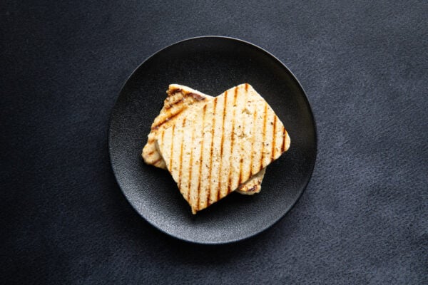 14. *BBQ!* Tofu à griller à la marinade citron, ail rôti et thym frais - 220g